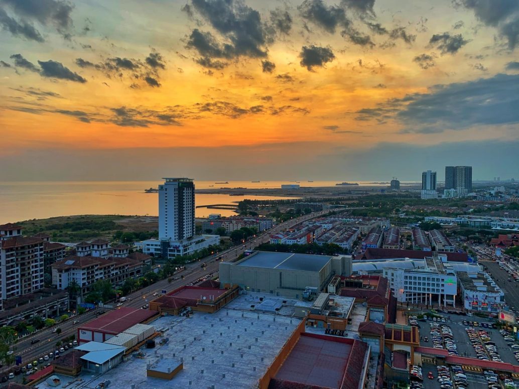 tempat menarik di melaka pada waktu malam