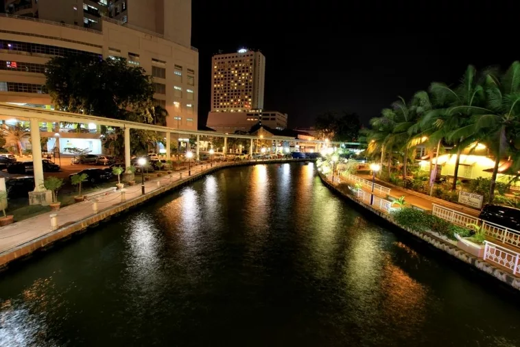 Tempat Menarik Di Melaka Pada Waktu Malam Melakacool